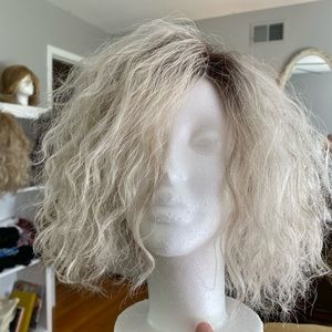 Ellen Wille Wiki Wig in Silverblonde Rooted